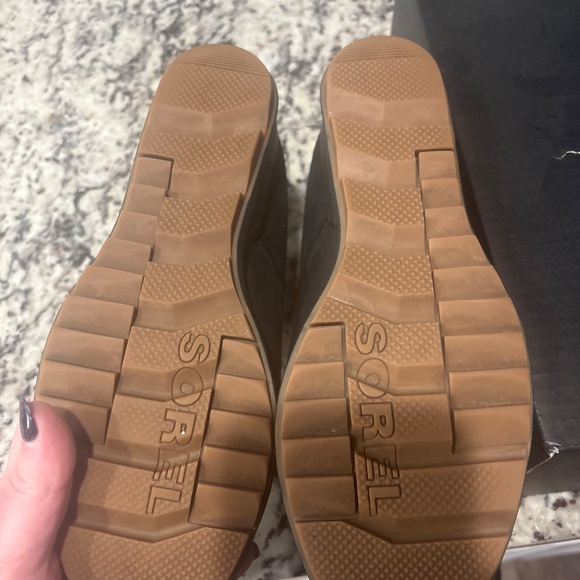 Sorel Black Ankle Boots - Picture 4 of 7